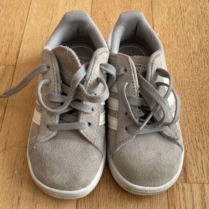 Adidas grey and white kids shoes sz 9